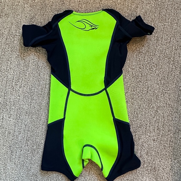 Aqua Sphere Toddler size 2 wetsuit / one piece rashguard - new without tags - Picture 7 of 12